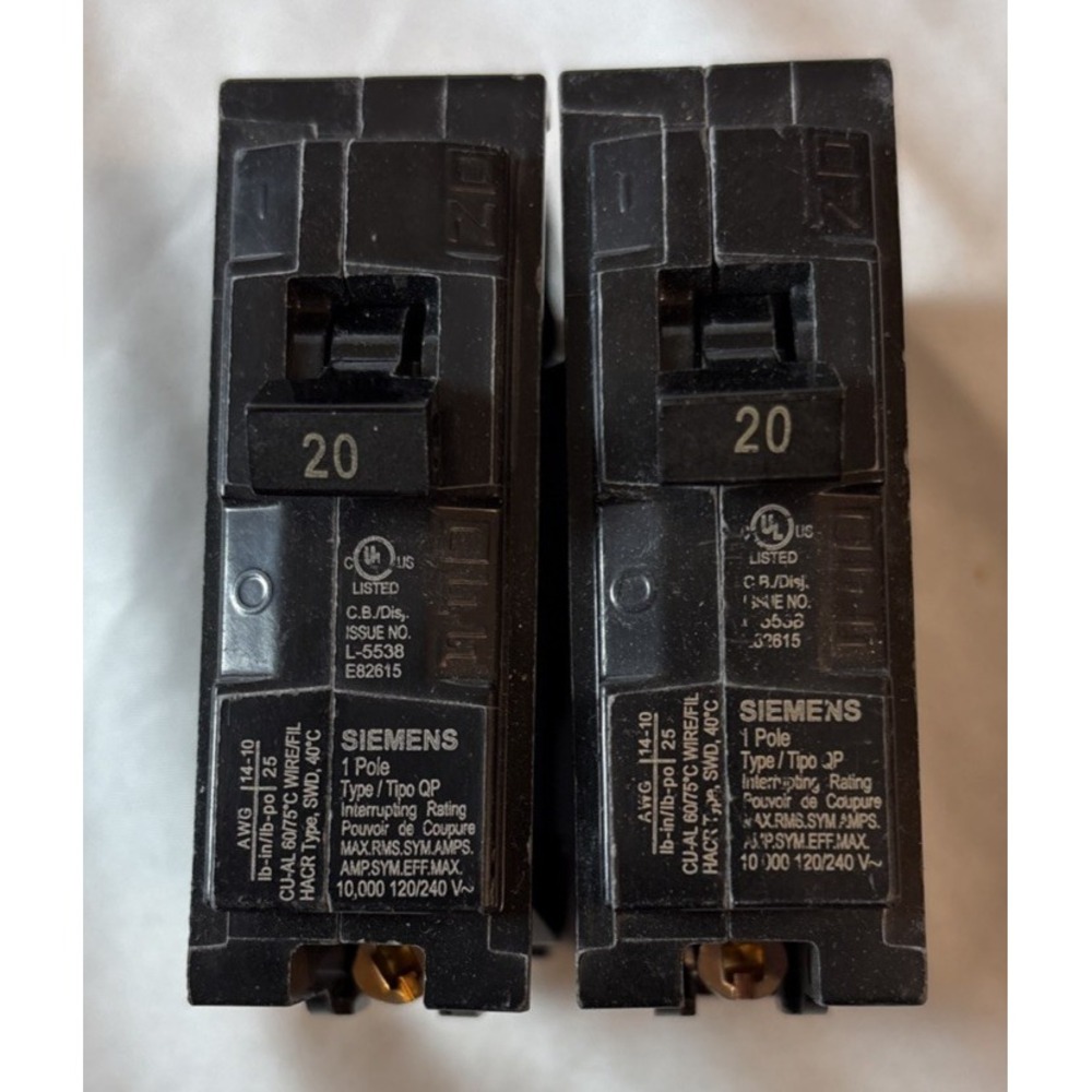 Set of 2 Siemens Q120 20 Amp 1 Pole Single Pole Circuit Breaker 120V AC